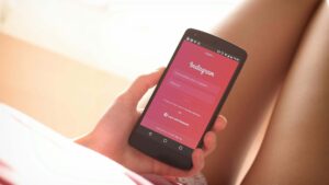 how can view a private instagram account
